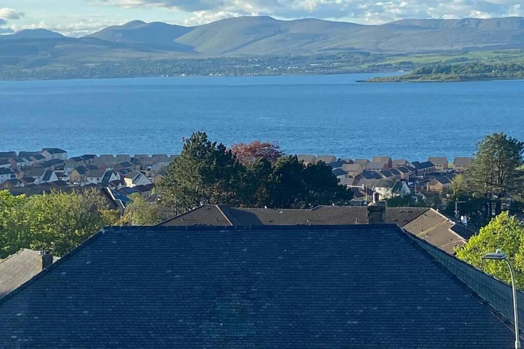 Beautiful Sea View 2 Bed Home Port Glasgow Exterior photo
