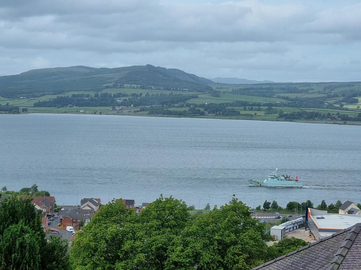 Beautiful Sea View 2 Bed Home Port Glasgow Exterior photo